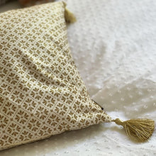 Load image into Gallery viewer, Cushion. Rectangle Velvet Cushion. Cream and Golden Pattern with Tassels. VF.