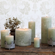 Load image into Gallery viewer, Candle, Rustic Pillar 40hrs burning time. Verte / Green
