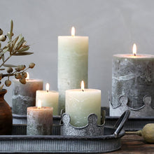 Load image into Gallery viewer, Candle, Rustic Pillar 16hrs burning time. Verte / Green
