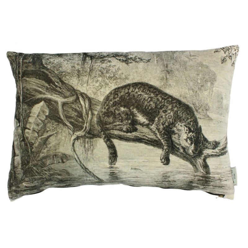 Cushion. Rectangle 100% Cotton Velvet Leopard Cushion